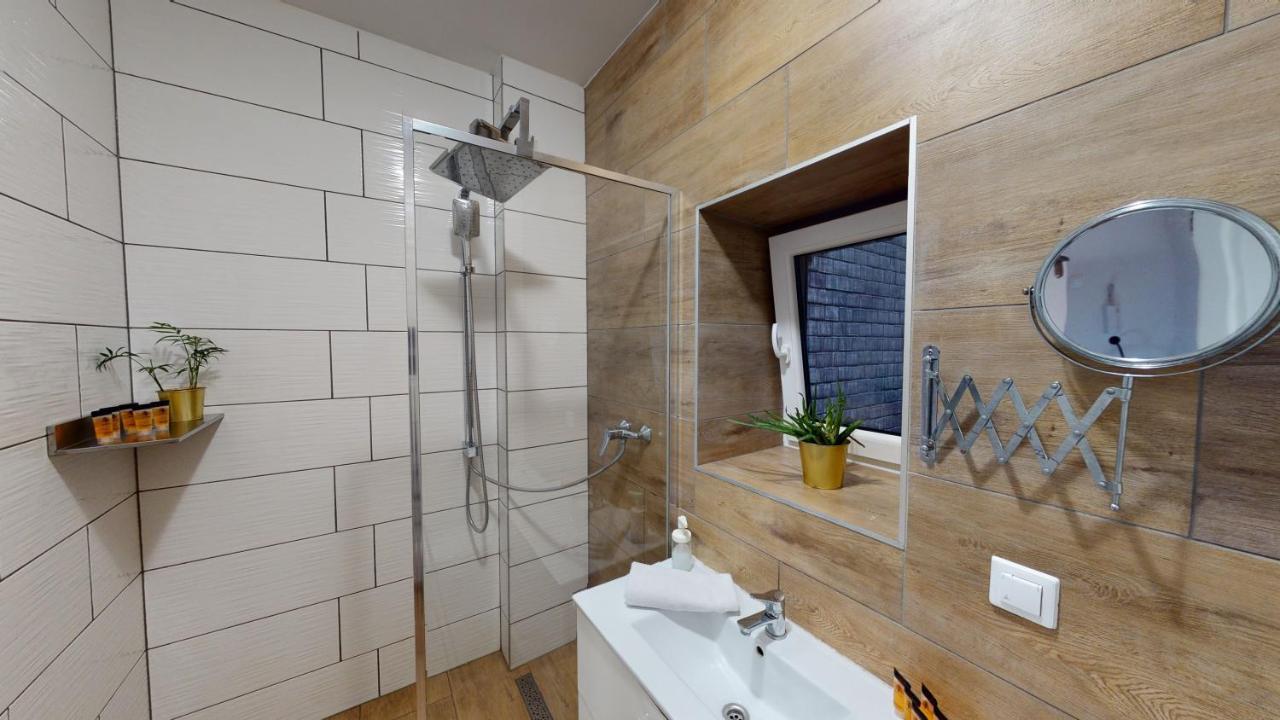 Studio Lofty Komuny Paryskiej 62 Wrocław Exterior foto